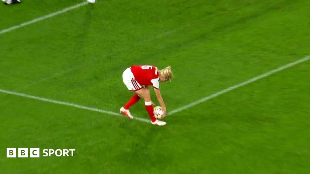 Why penalty for Williamson handball was correct call