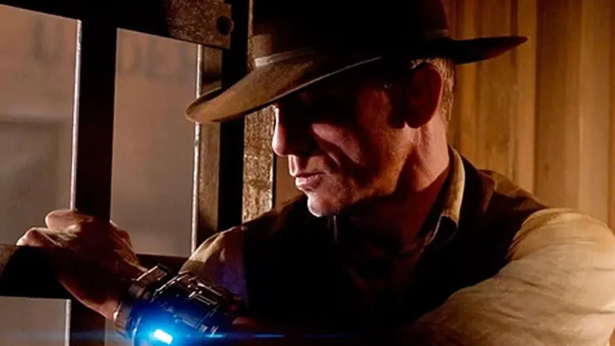 'Yellowstone' Meets 'War Machine' in Daniel Craig's Sci-Fi Flop Officially Coming to Netflix