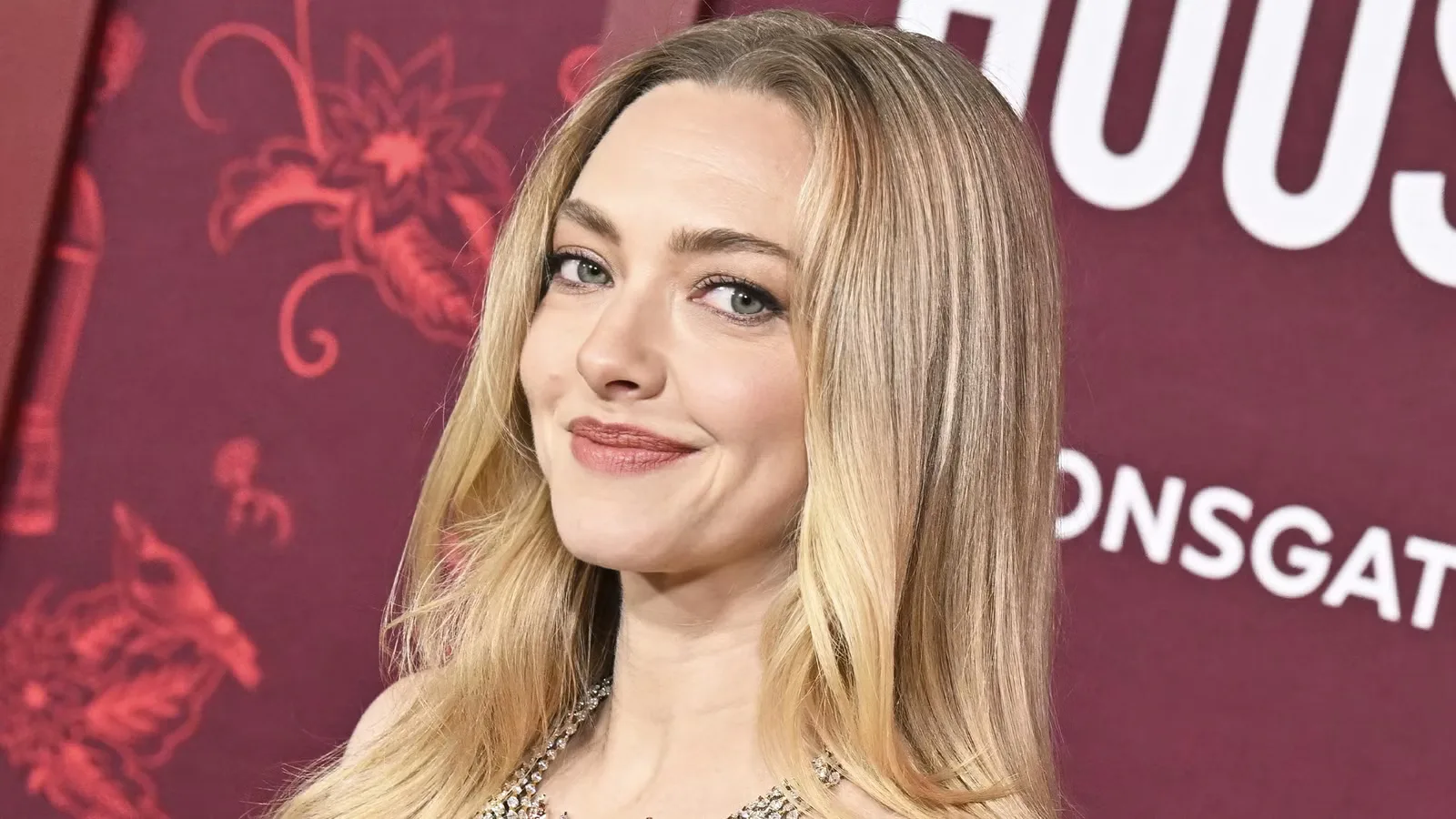 Amanda Seyfried's Cult Classic Thriller Officially Finds a New Streaming Home Ahead of Halloween