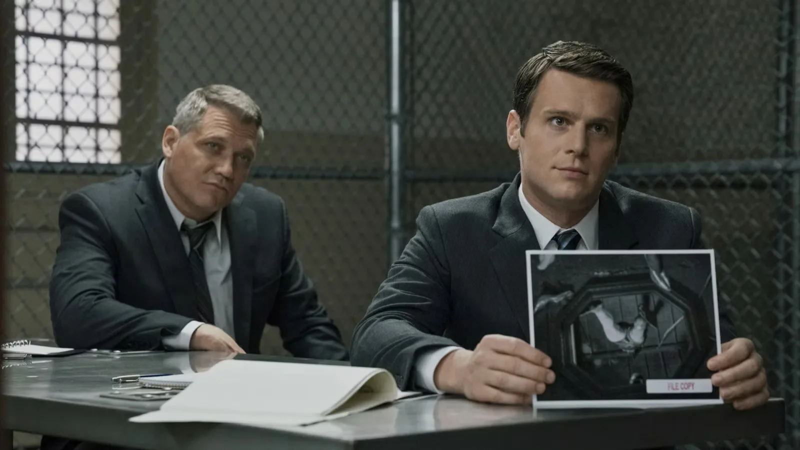 Russell Crowe's 'Mindhunter' Replacement Explodes Past 40M Views on Netflix