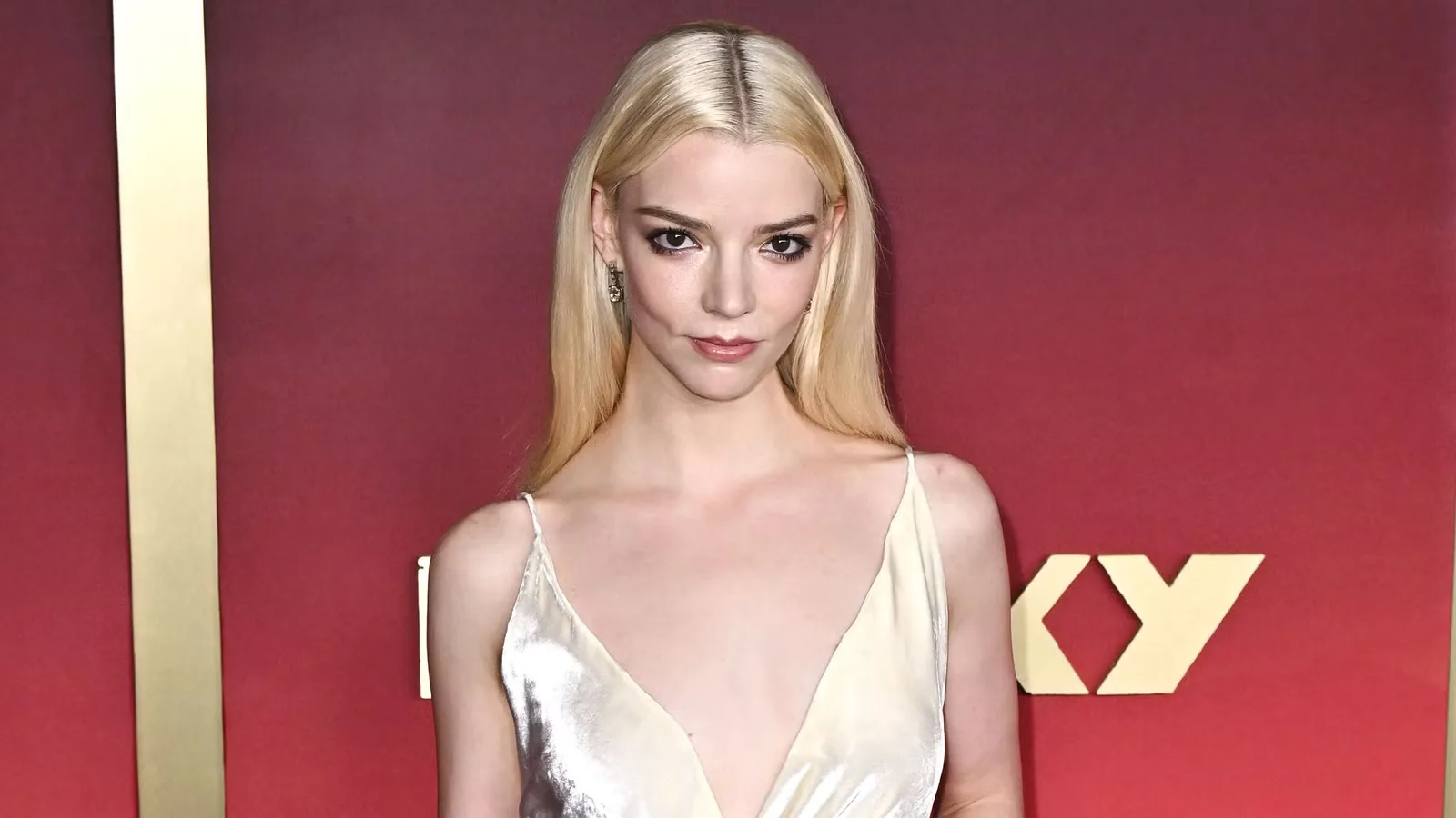 Anya Taylor-Joy’s $1 Billion Sci-Fi Blockbuster Is Officially Taking Over the World