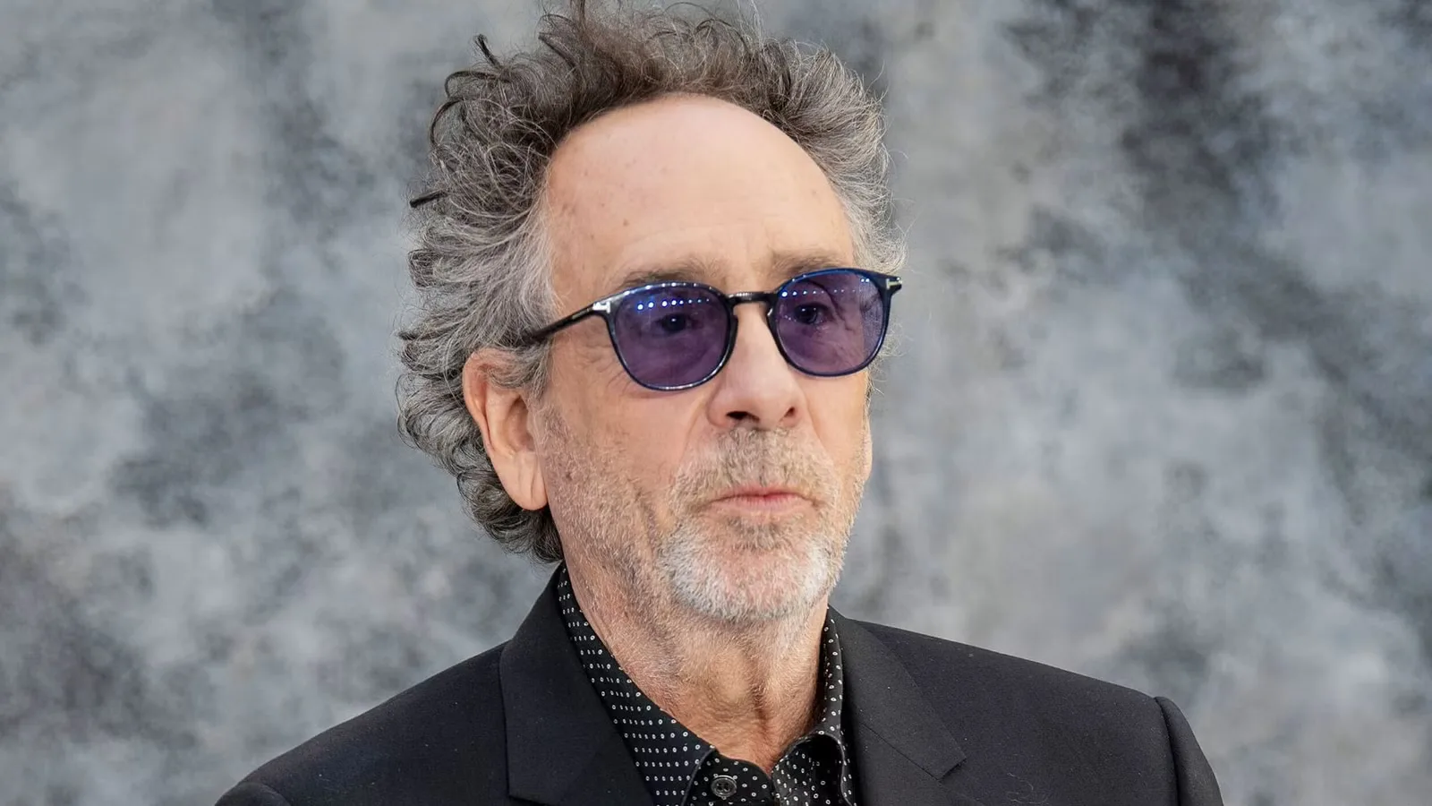 Tim Burton’s Gothic Horror Hit Officially Surges Ahead of Sydney Sweeney’s Remake