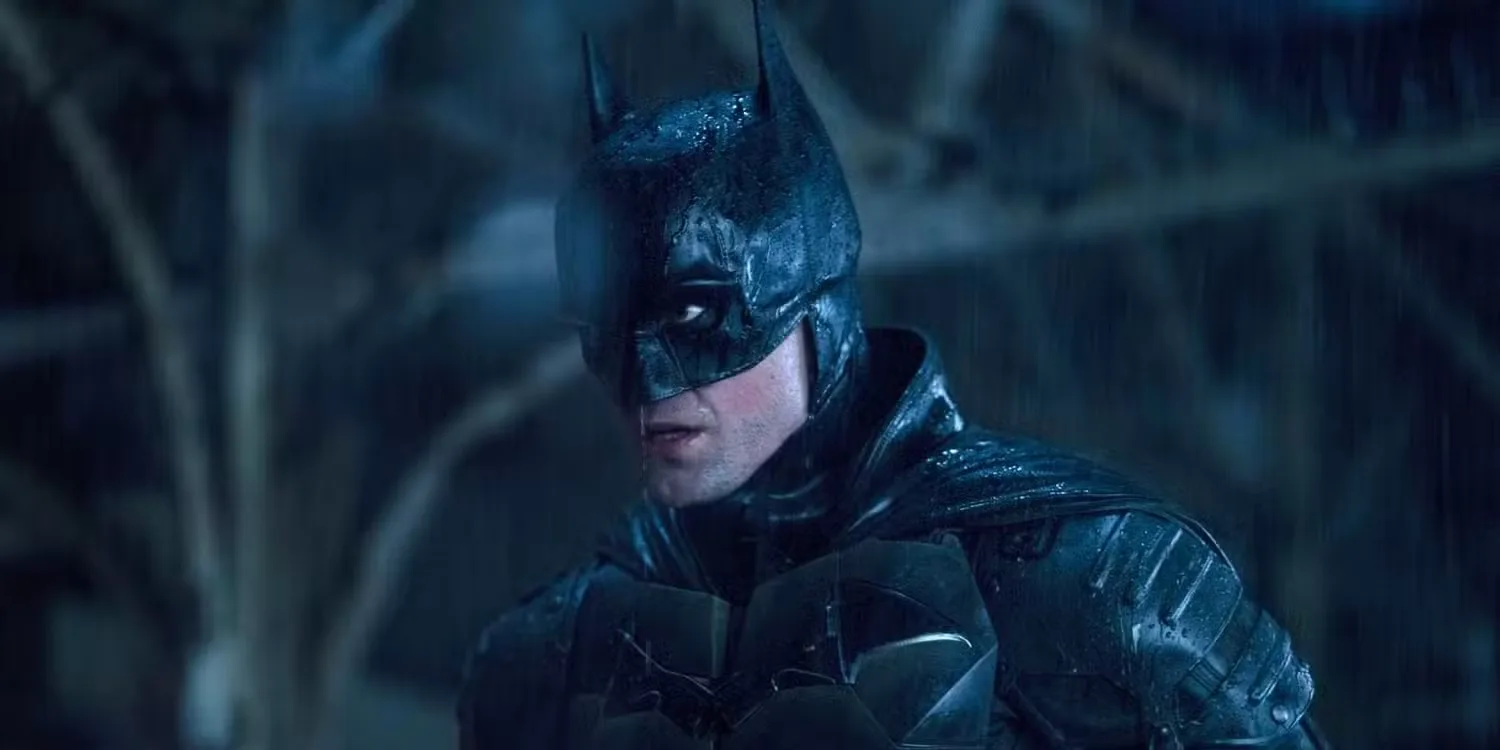 THE BATMAN, Robert Pattinson as Batman, 2022. ph: Jonathan Olley /© Warner Bros. / Courtesy Everett Collection
