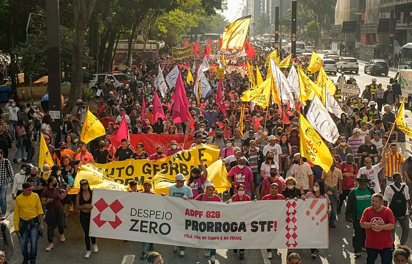 A protest in São Paulo calling for the extension of the eviction moratorium