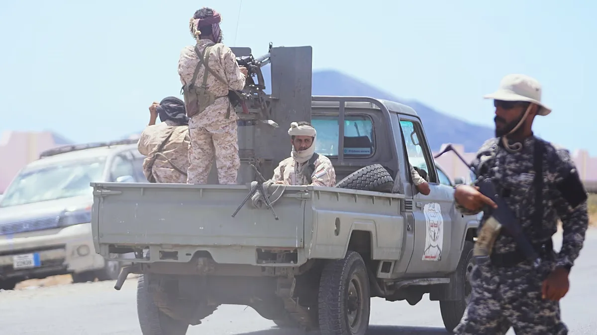 Yemeni military reinforcements travel along the coastal road between Aden and Mokha, 5 October 2026