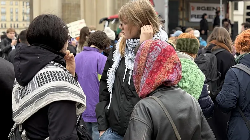 Young women at school student protests in Berlin on 31.10.2026.